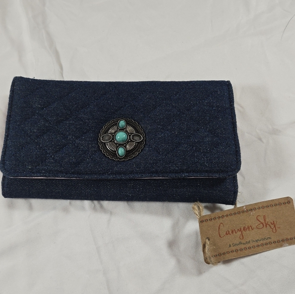 Canyon Sky Navy Clutch Wallet